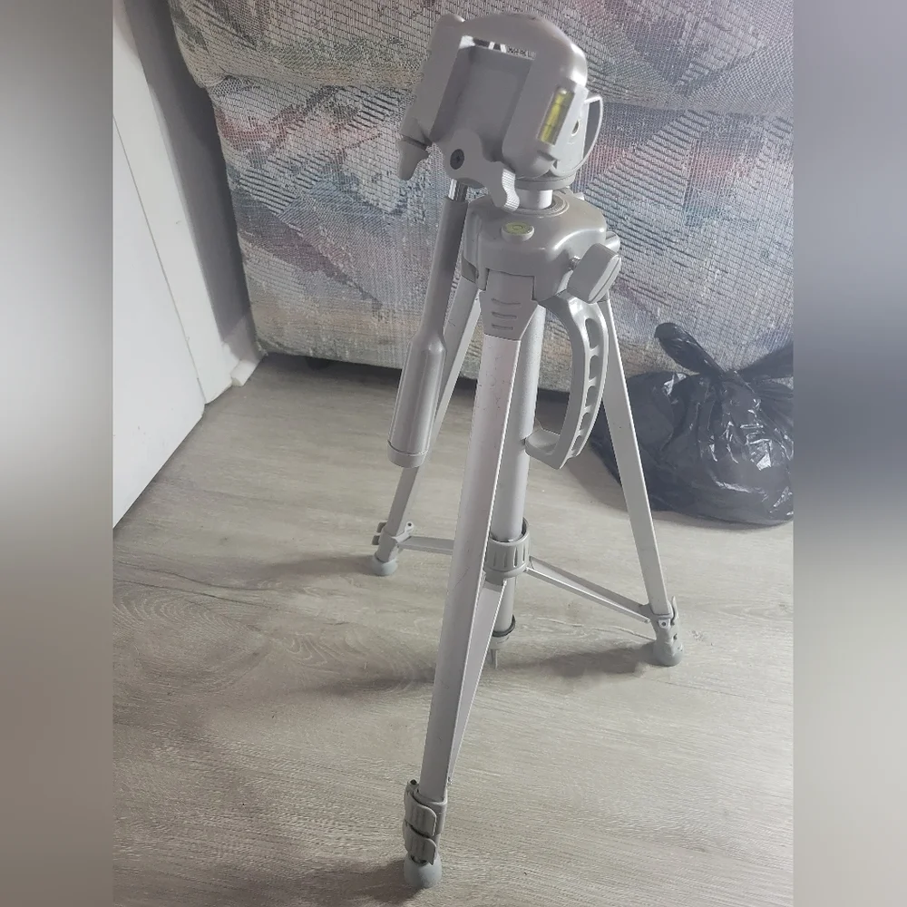 Targus floor standing camera tripod max 58